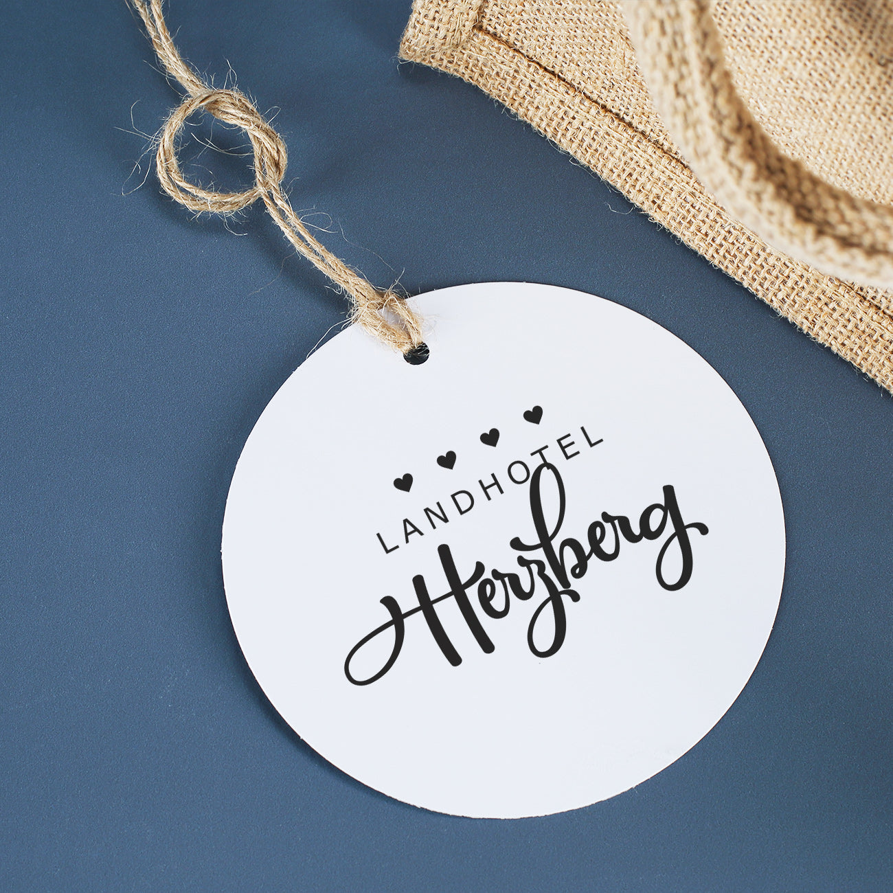 Geschenkanhänger mit Firmenlogo