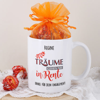 Bedruckte Tasse zur Rente mit Lindor-Kugeln
