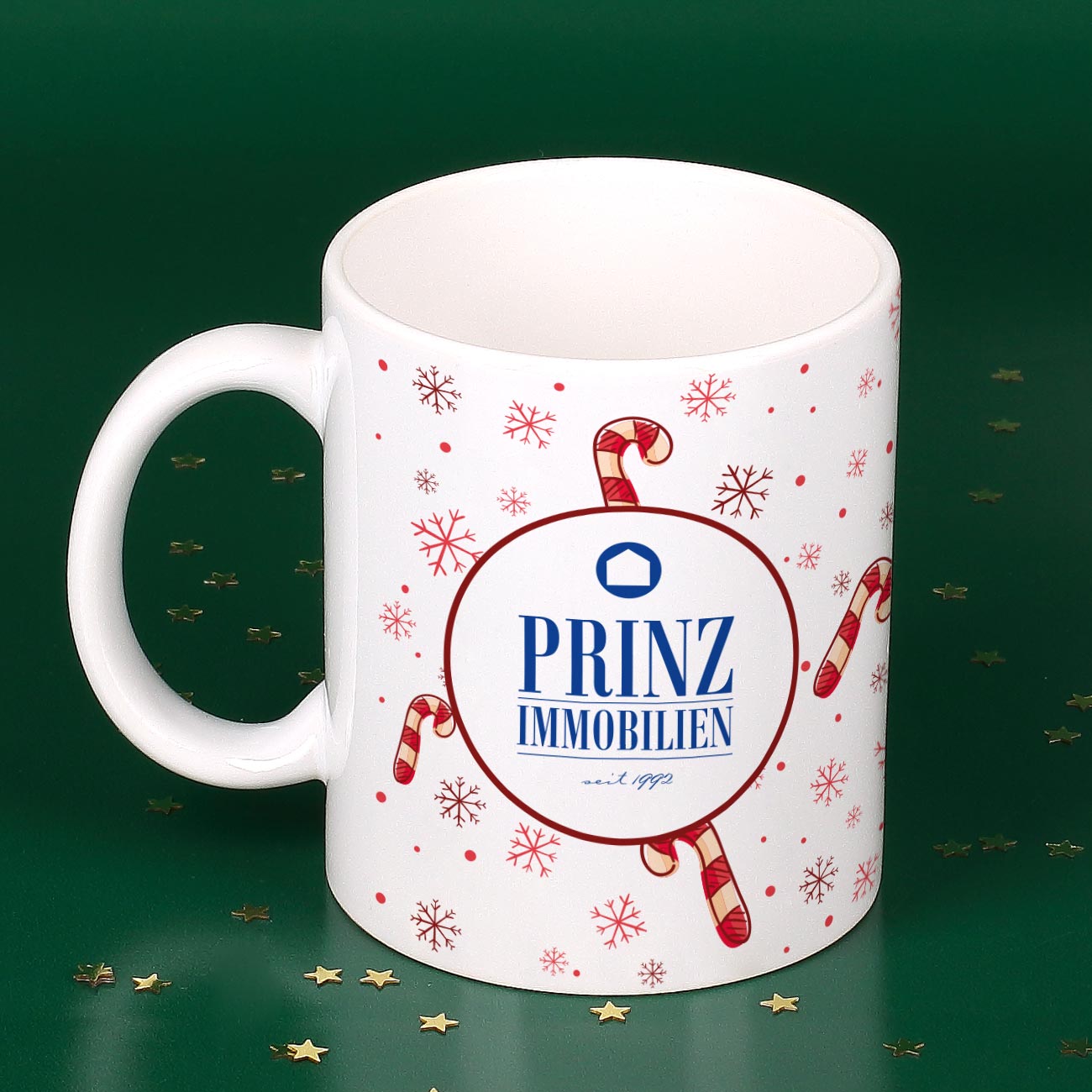Süßes Weihnachtspräsent - Tasse gefüllt mit Lindor-Kugeln und Geschenkverpackung
