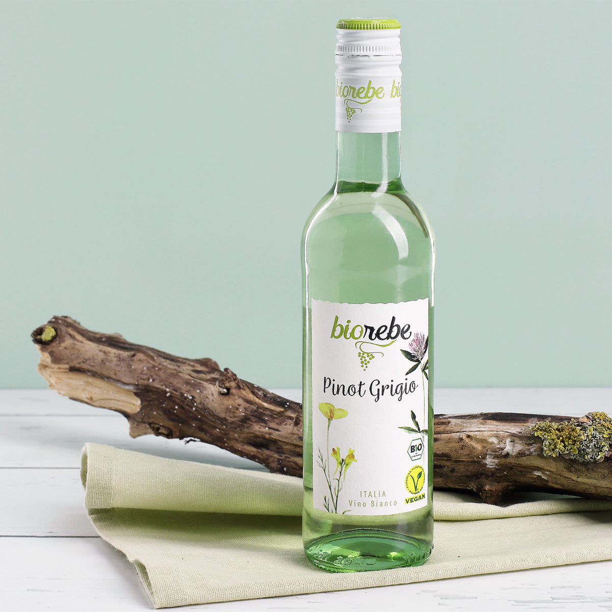 Geschenkset zu Weihnachten mit Holzbox, Weinglas und Wein