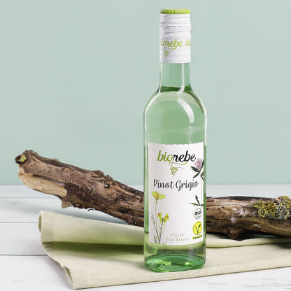 Geschenkset zu Weihnachten mit Holzbox, Weinglas und Wein
