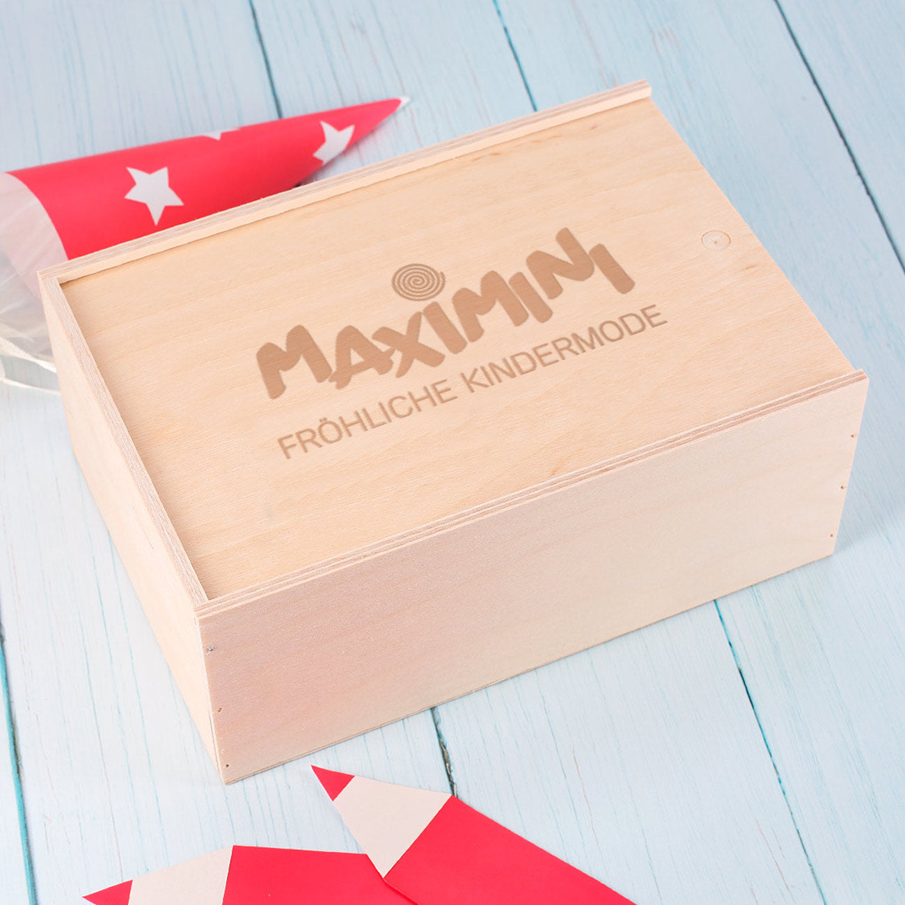 Holzbox mit Schiebedeckel und Gravur