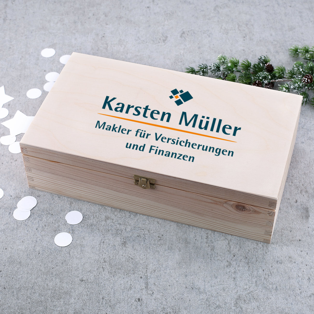 Bedruckte Holzbox mit Firmenlogo