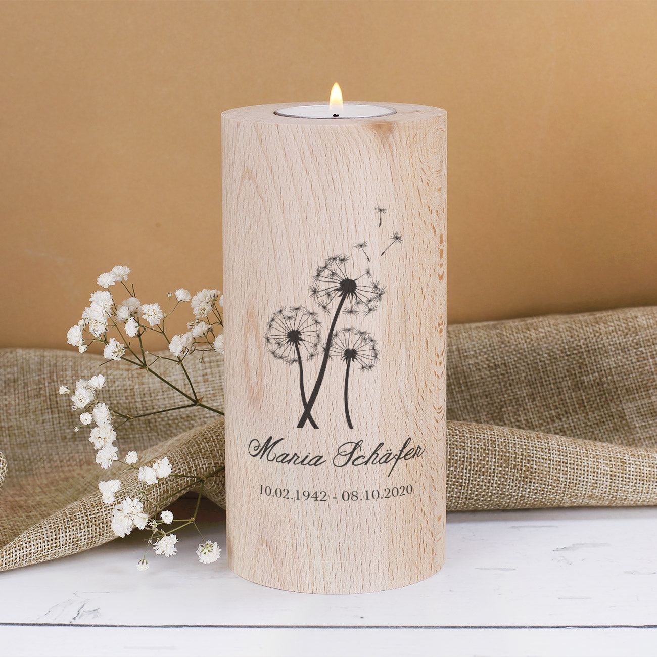 Teelichthalter aus Holz, rund, mit Trauermotiv "Pusteblume" Beispiel