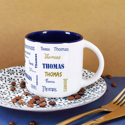 Großer Kaffeepott mit Name in verschiedenen Schriftarten bedruckt