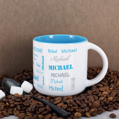 Großer Kaffeepott mit Name in verschiedenen Schriftarten bedruckt