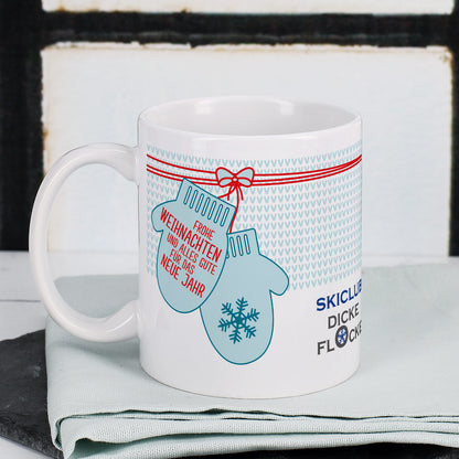 Weihnachtliche Tasse mit Handschuhen, Firmenlogo