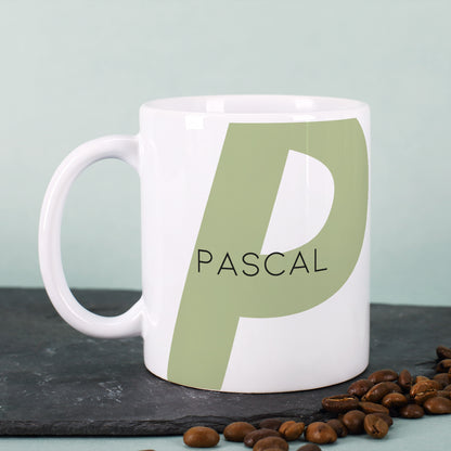 Tasse mit Monogram und Name in verschiedenen Farben