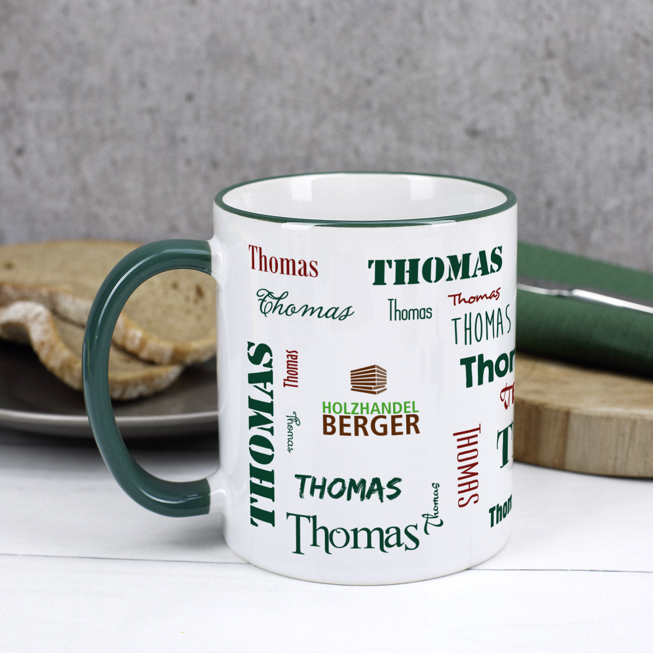 Namenstasse in verschiedenen Schriftarten mit Logo