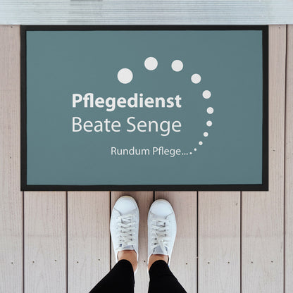 Fußmatte mit Firmenlogo in zwei Größen