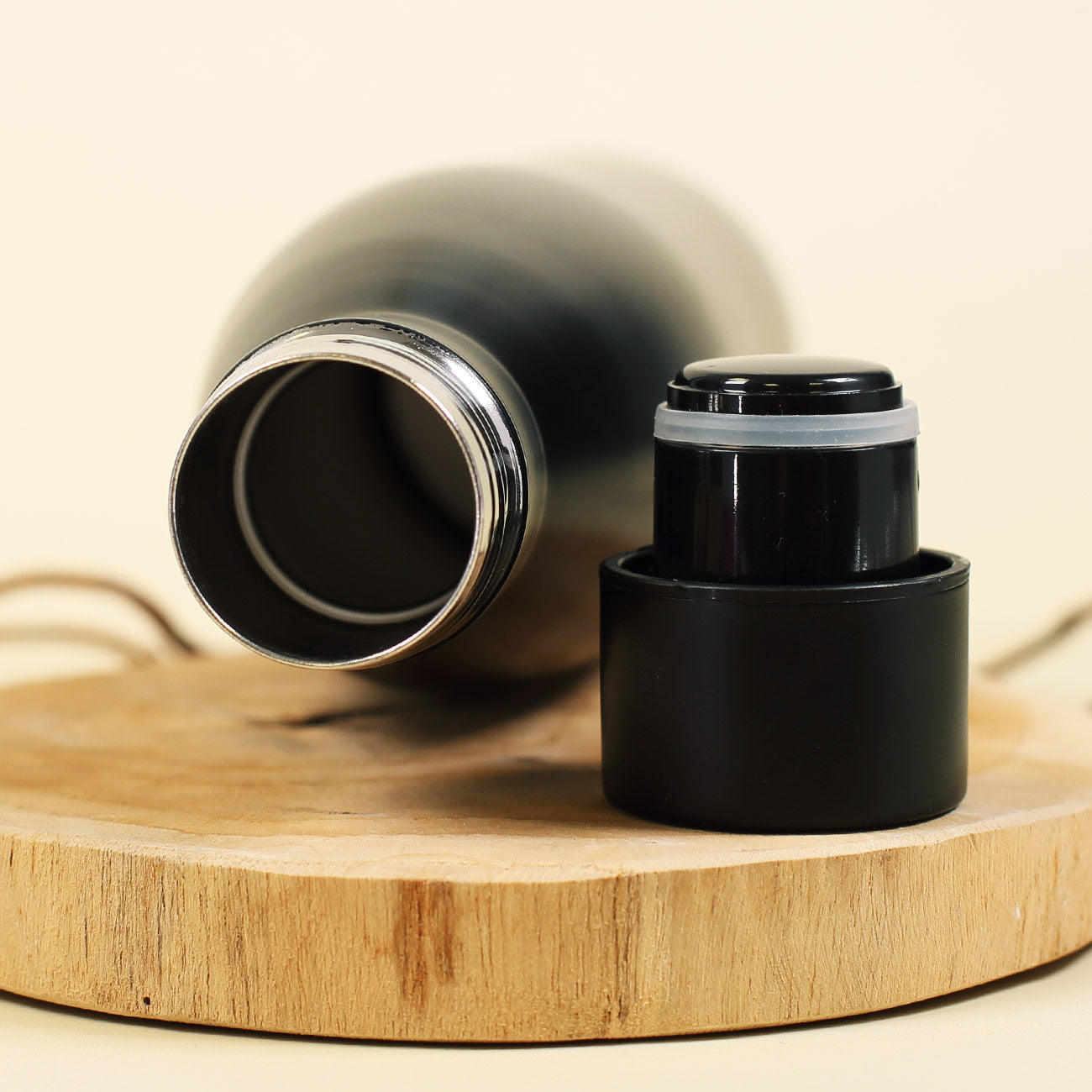 Thermosflasche mit Logo in schwarz