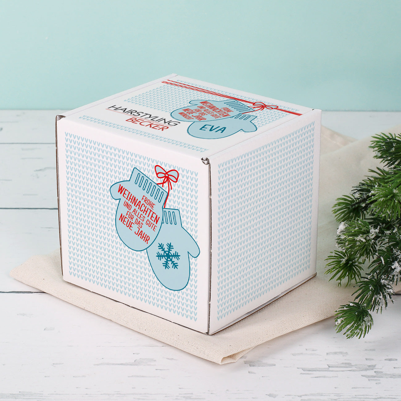 Winterliche Geschenkverpackung mit Handschuhen, Firmenlogo und optional Personalisierung