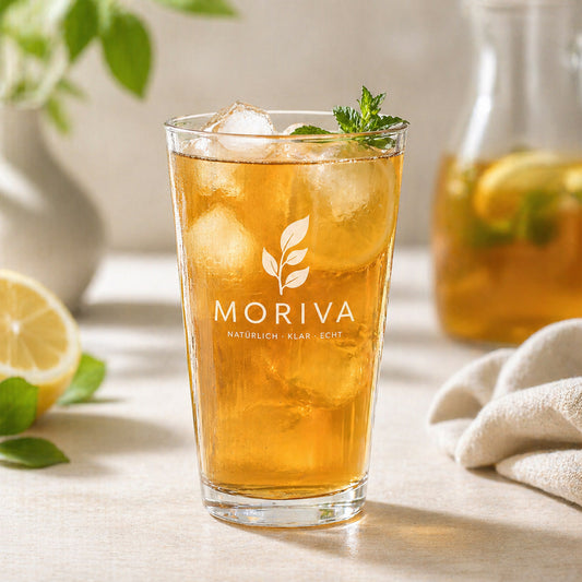 Konisches Glas mit Gravur
