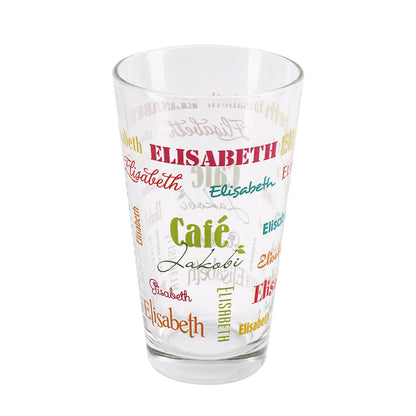 Trinkglas mit Name in verschiedenen Schriftarten und Logo bedruckt