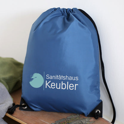 Bedruckter Turnbeutel mit Firmenlogo in versch. Farben
