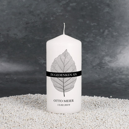 Kleine Gedenkkerze mit Name und Datum - Blatt
