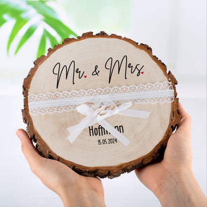 Baumscheibe als Ringkissen Mr&Mrs Motiv