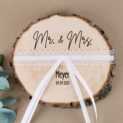 Baumscheibe als Ringkissen Mr&Mrs Motiv