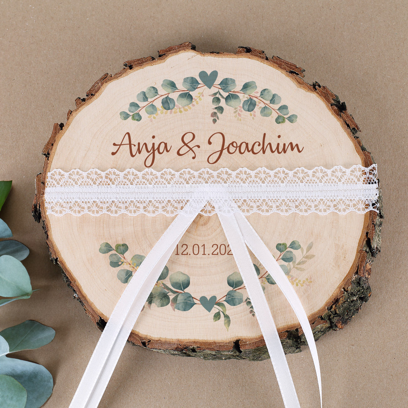 Baumscheibe als Ringkissen Eukalyptus Motiv