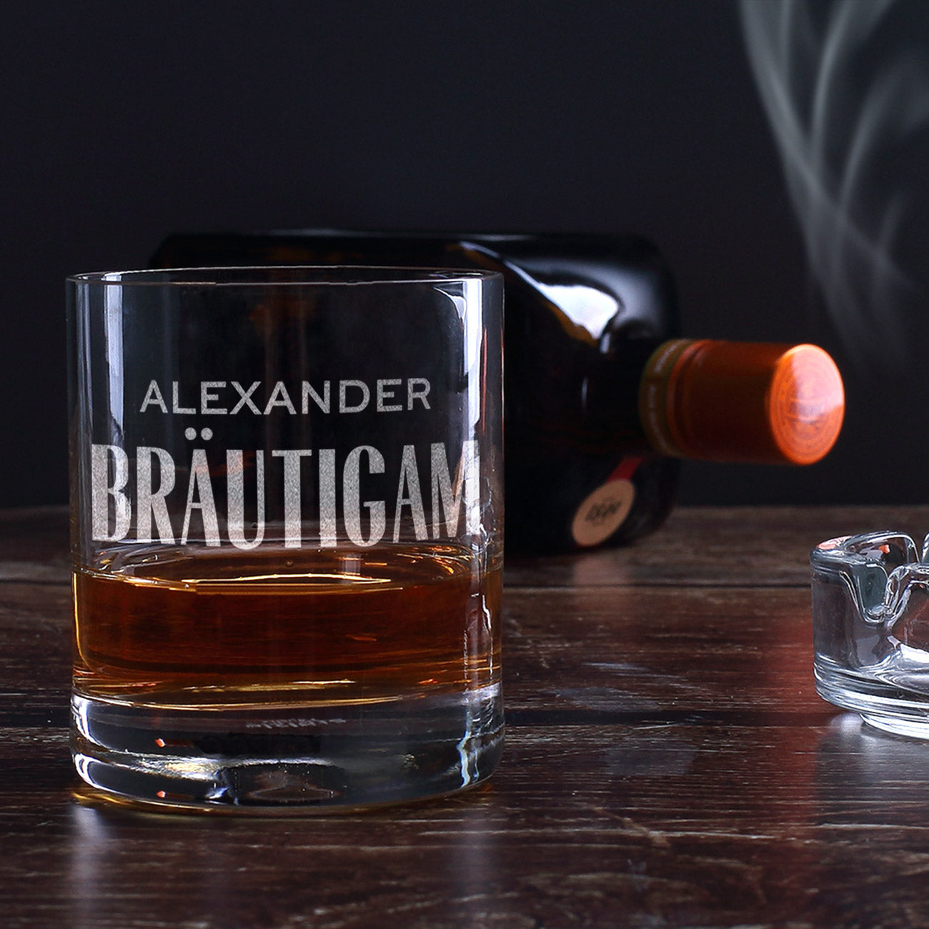 Individuelles Trinkglas für Whiskey