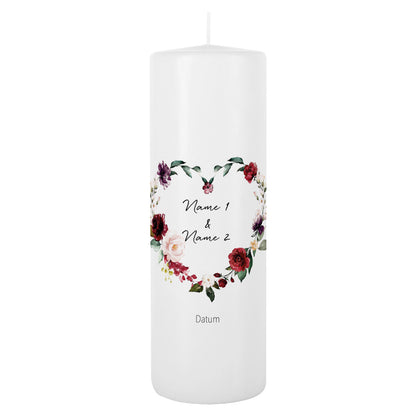 Kerze mit Herzmotiv aus Blüten