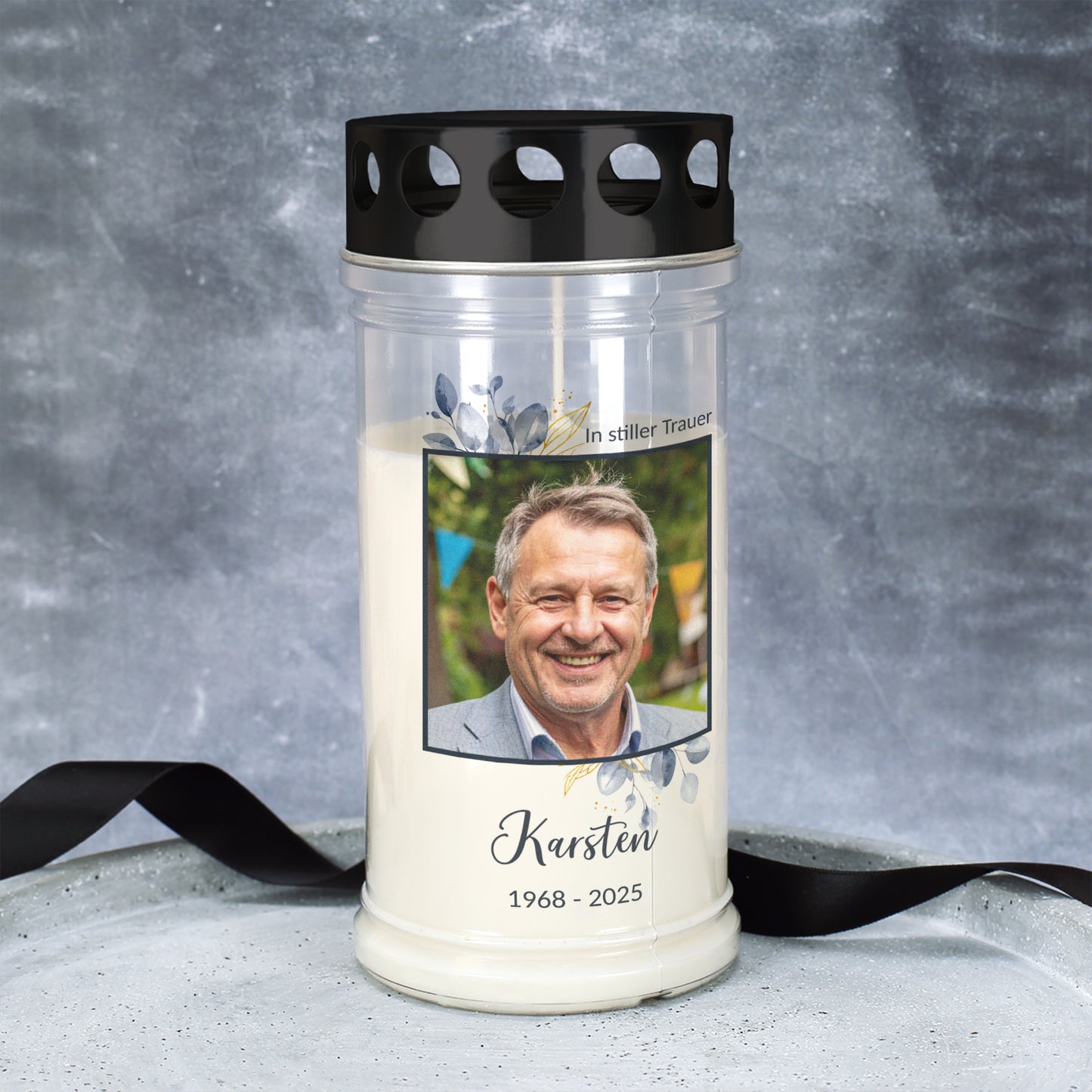 Grablicht mit Foto, Name und Datum in zwei Größen