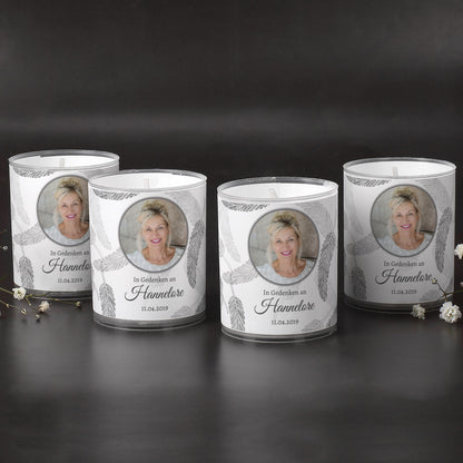 Gedenk-Teelichter im Set mit Foto, Name und Datum - Federn