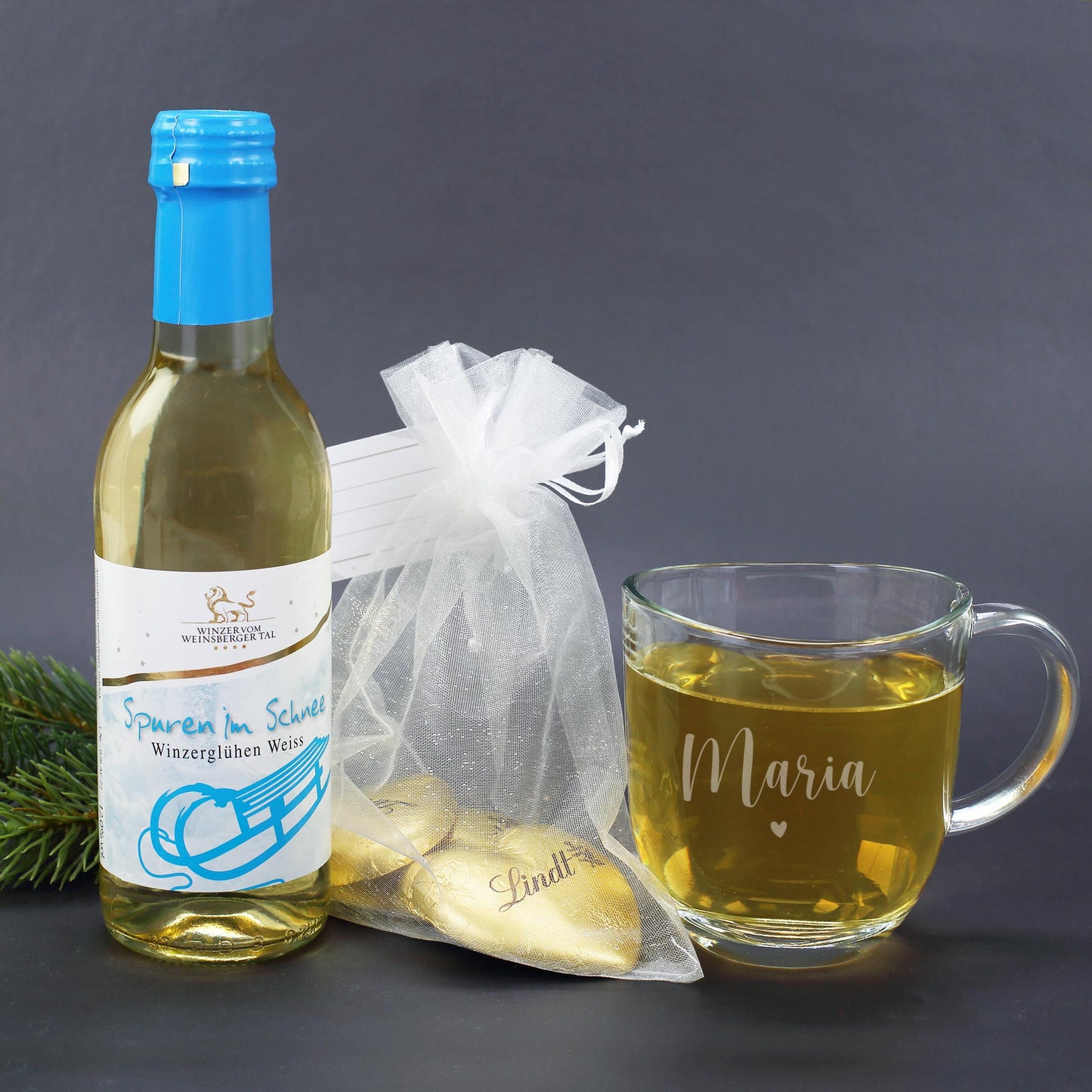 Glühwein Geschenkset zu Weihnachten mit Glas und Schokolade