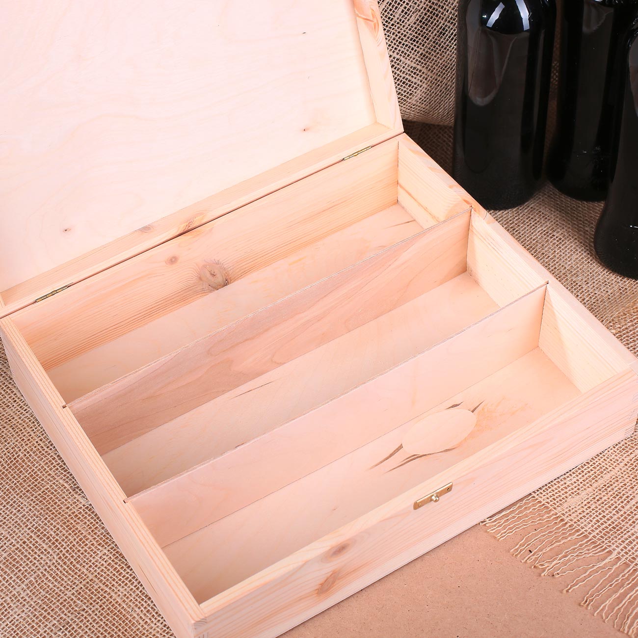 Gravierte XL Holzbox mit Ihrem Firmenlogo