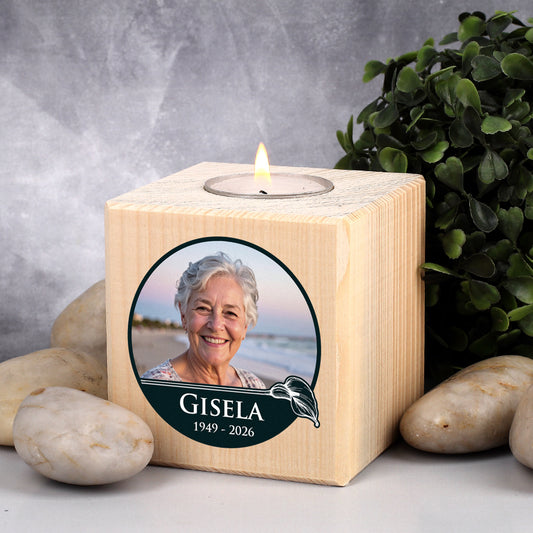 Gedenk-Teelichthalter aus Holz mit Foto, Name und Daten
