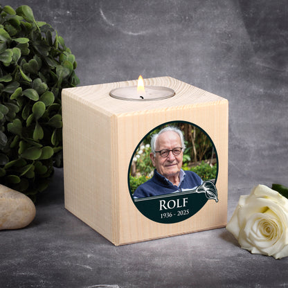 Gedenk-Teelichthalter aus Holz mit Foto, Name und Daten