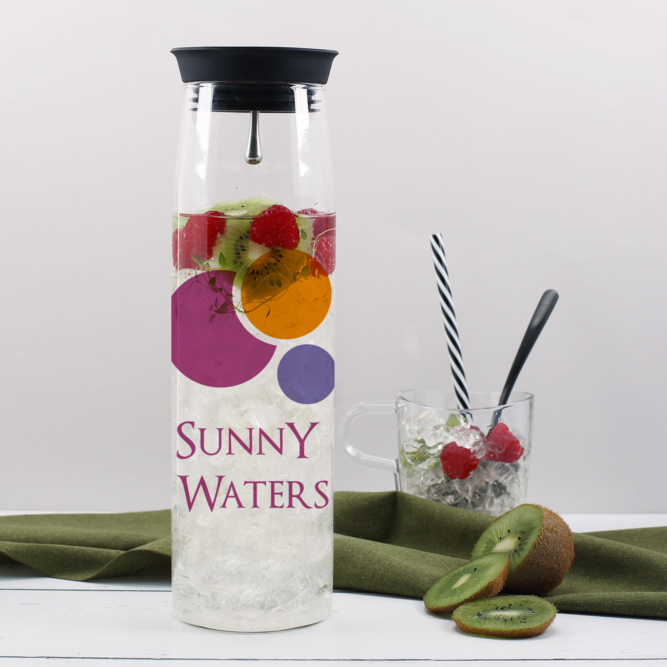 Wasserkaraffe von Leonardo mit Firmenlogo bedruckt