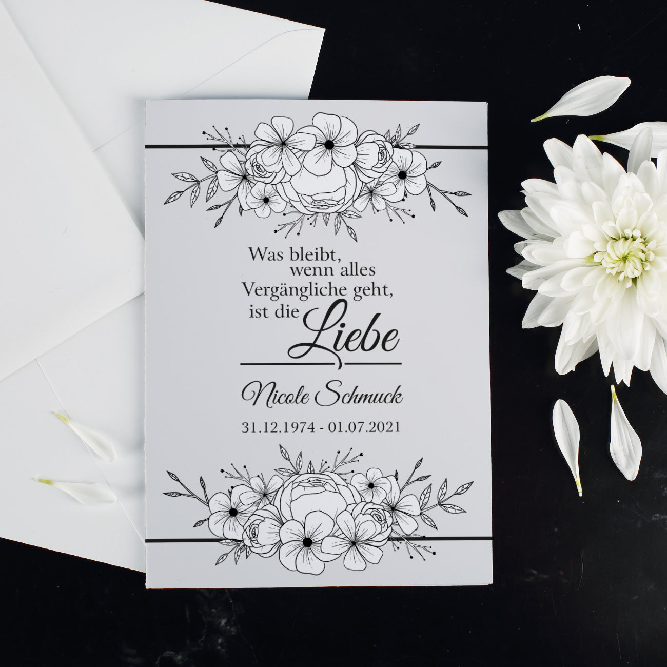 Trauerkarte "Was bleibt, wenn alles Vergängliche geht, ist die Liebe" mit Name und Lebensdaten