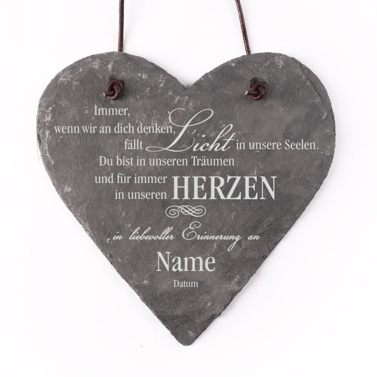 Graviertes Schieferherz als Gedenktafel mit Name und Datum