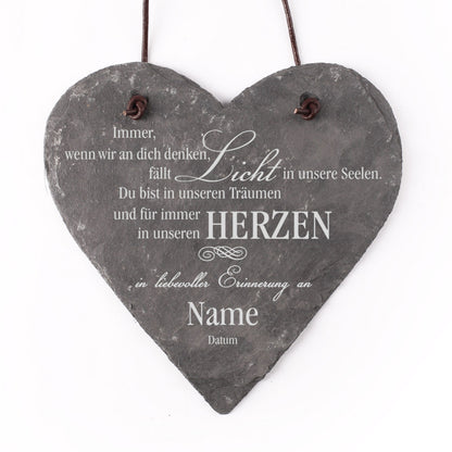 Graviertes Schieferherz als Gedenktafel mit Name und Datum