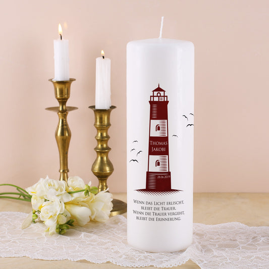 Gedenkkerze mit Leuchtturm, Name und Datum